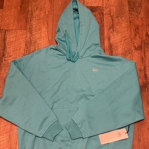 ALO YOGA Accolade Crewneck Pullover L color BRIGHT AQUA